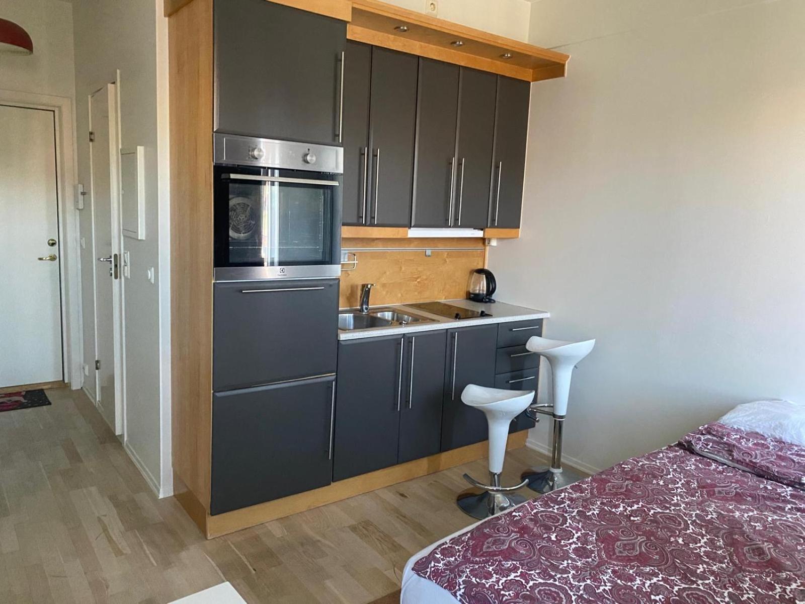 Apartment Resident 33l